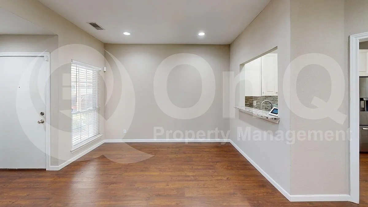 1 bed, 1.0 bath, $1,150 — Photo 2