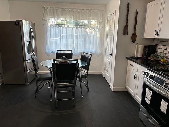 3rd image of 821 Carpino Ave