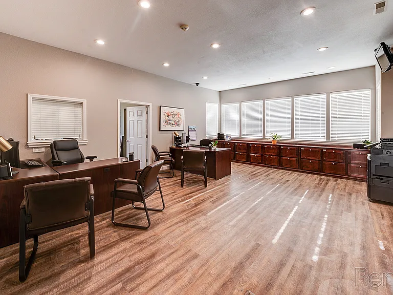 Ironwood Apartments and Townhomes — Photo 7