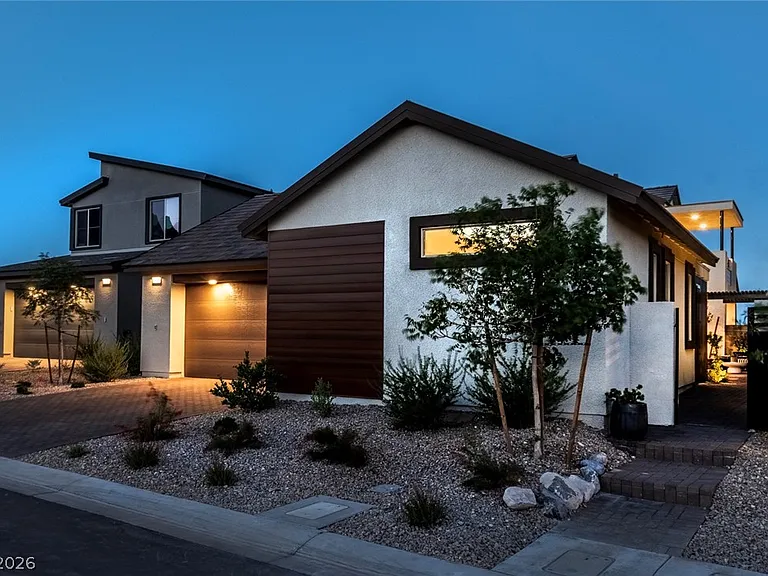 1020 Golden Summit Ave — Photo 31