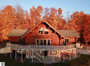 8343 E 48th Rd, Cadillac, MI 49601