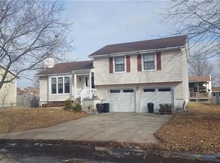 85 Oak St, Garden City, MO 64747