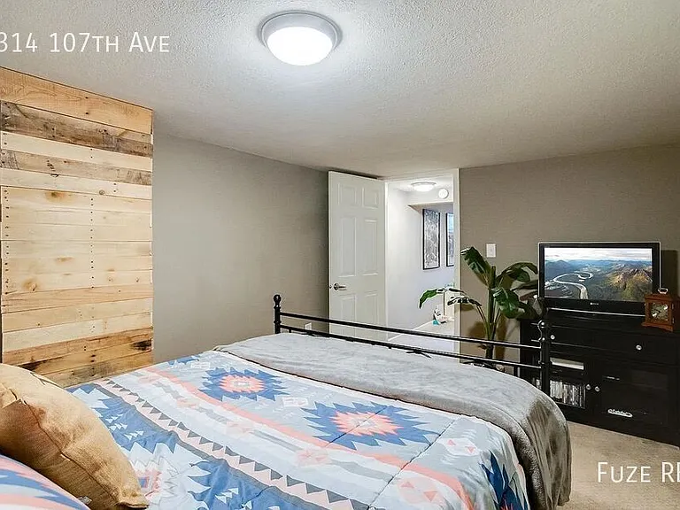 314 107th Ave NE — Photo 25