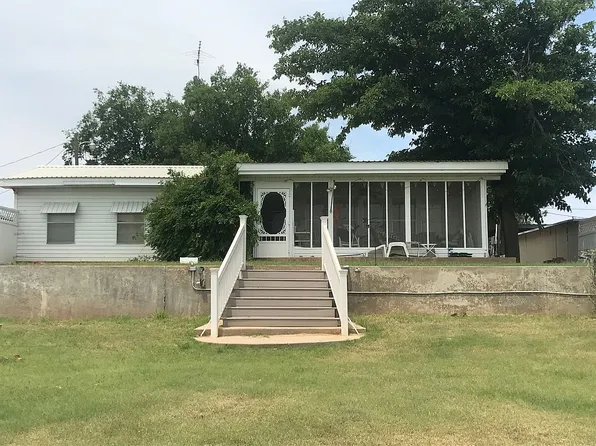 227 Llano Estacado, Spur, TX 79370