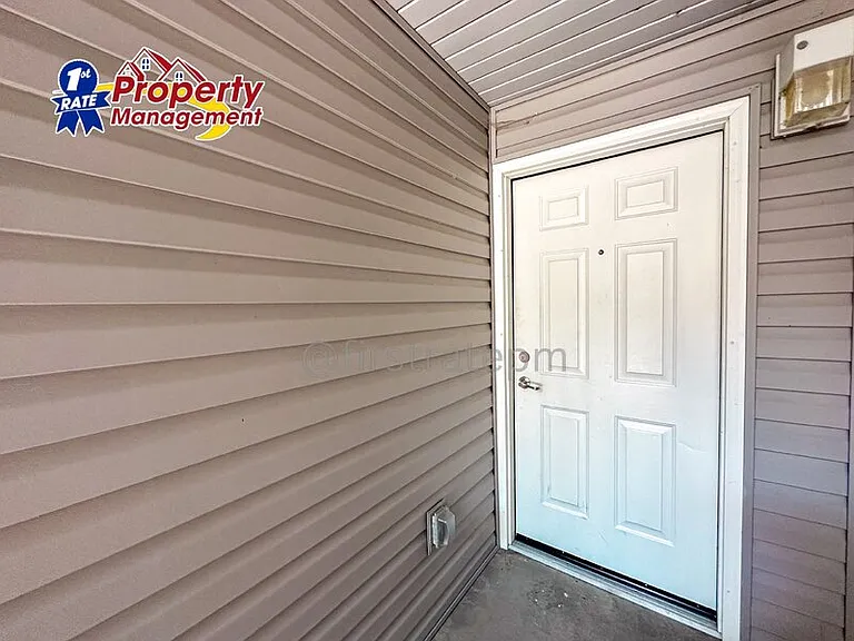 11884 W Cloverbrook Ln #201 — Photo 4