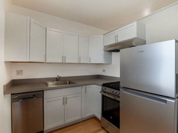 4th image of 4305-4313 N Francisco Ave #3B