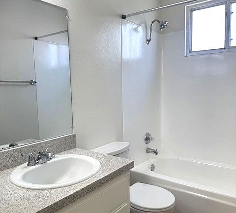 5th image of 16872 Lynn Ln #72B