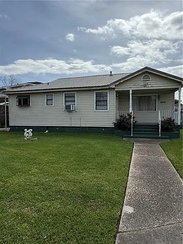 4452 Plum Orchard Ave