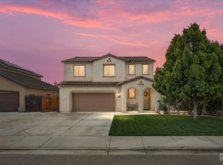 5207 Gold Creek Way, Bakersfield, CA 93313