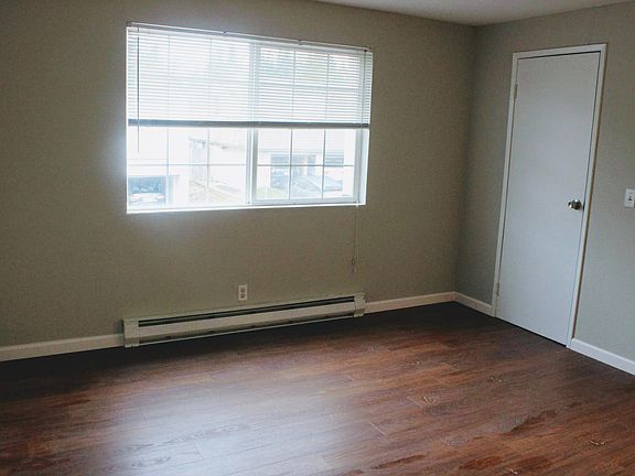 3rd image of 14301 NE 7th Pl APT 4