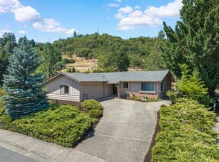 511 Gold Ter, Rogue River, OR 97537