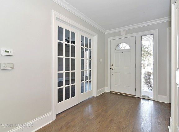 4th image of 330 Basswood Dr