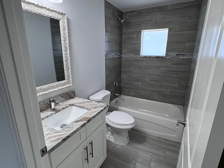 3351 Lakeland Ave SW — Photo 18