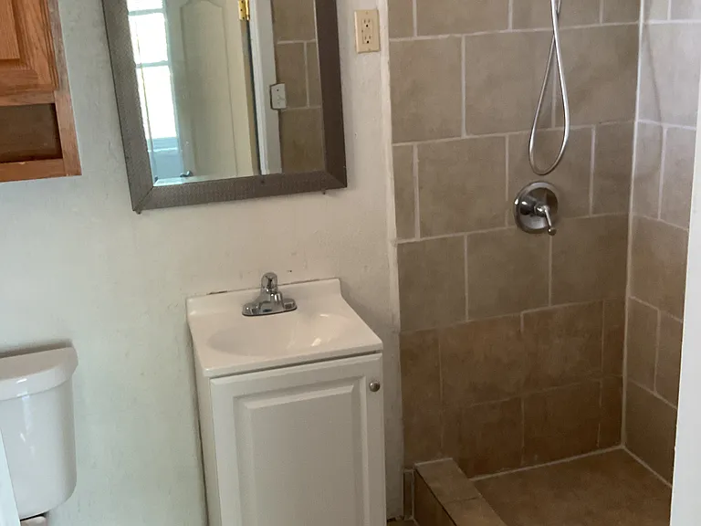 3910 La Luz Ave — Photo 11