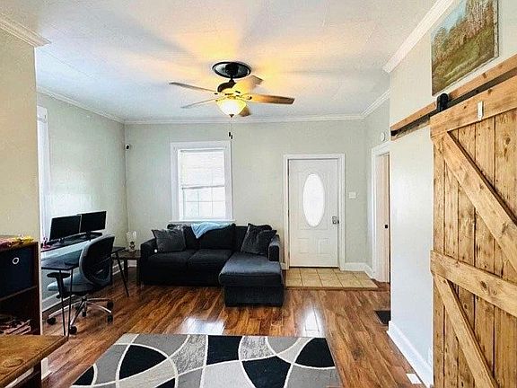 4th image of 838 12th St