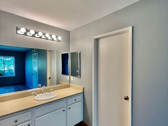 4th image of 4175 Porte De Palmas Unit 170