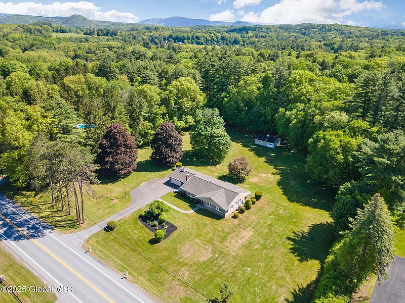 2nd image of 1180 Ridge Road