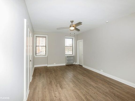 4th image of 2373 E 70th St APT 1405