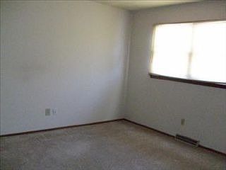 3rd image of 5327 Buckeye Ave