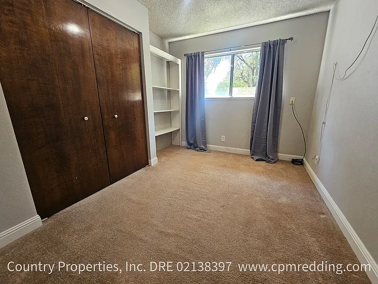 12183 Dry Creek Rd — Photo 16