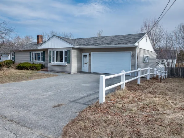 24 Highland Avenue, Lewiston, ME 04240