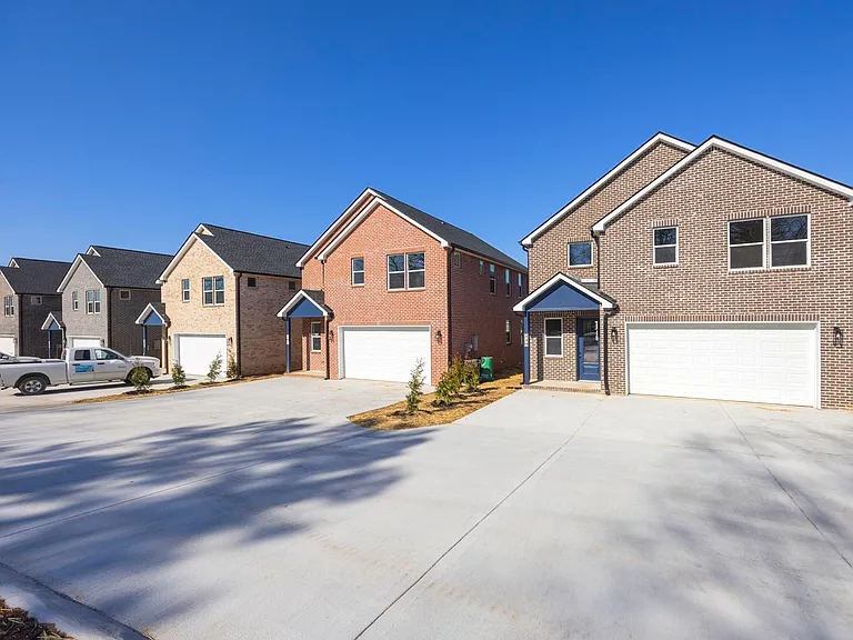 449 Sandhill Rd E #449 — Photo 6