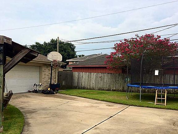 3rd image of 3601 Ferran Dr