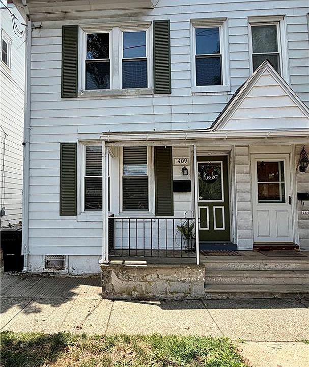 1st image of 1409 Center St