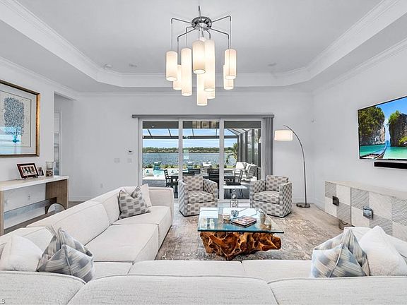 5th image of 13568 Blue Bay CIR
