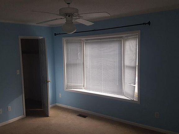 4th image of 1113 Grovemont Drive #G-8