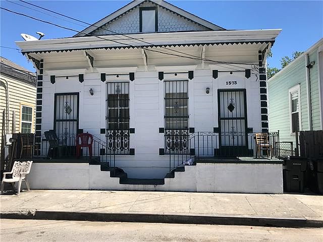 1st image of 1373 Saint Anthony St