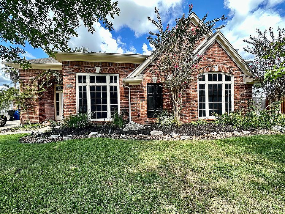 1st image of 1204 Blueberry Ln