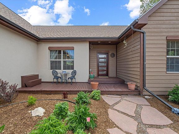 2nd image of 770 Chipeta Dr
