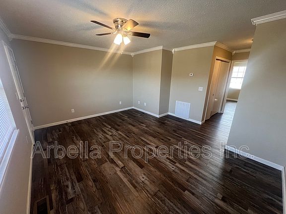 4th image of 167 Minga Dr #4