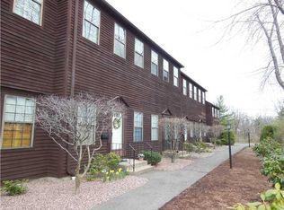 39 Spring St, Wethersfield, CT 06109