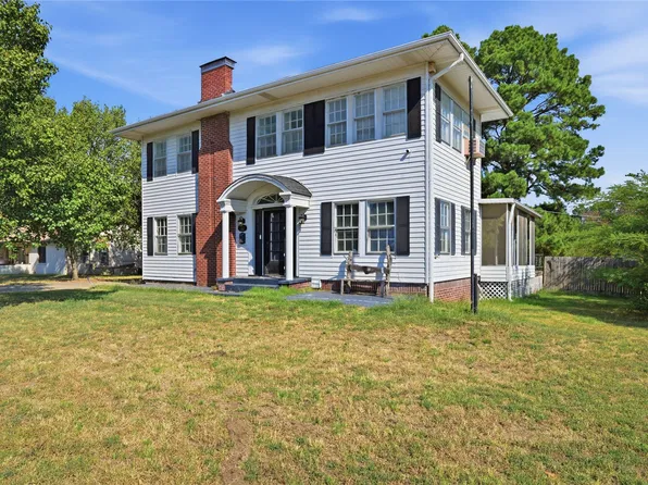 312 Country Club Dr, Holdenville, OK 74848