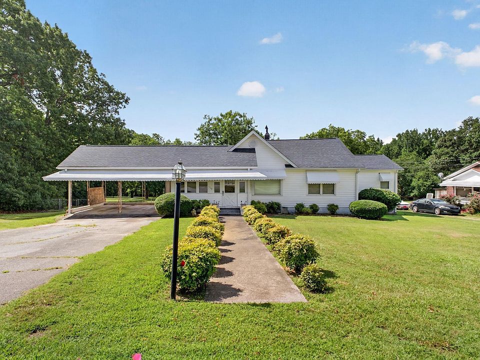 1st image of 119 Paula Cir