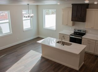 826 E Sunnyside Rd #6-1-1, Idaho Falls, ID 83401