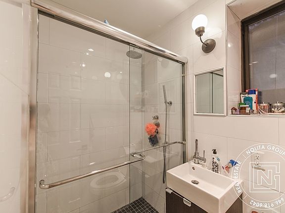 4th image of 58 Kenmare St APT 15