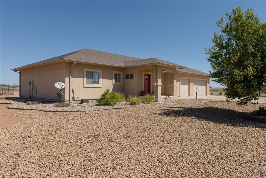 1193 E Sapinero Dr, Pueblo West, CO - View 3
