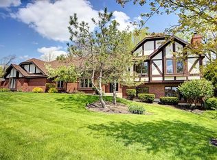 1884 Shore Dr, Bellbrook, OH 45305