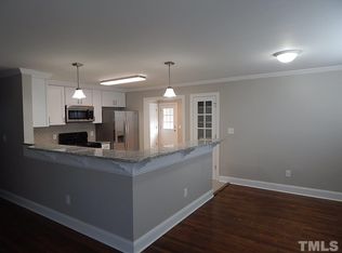 307 Woodland Dr, Fuquay Varina, NC 27526