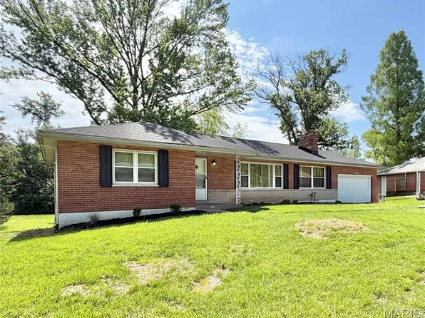 11606 Doris Dr, Saint Louis, MO 63138