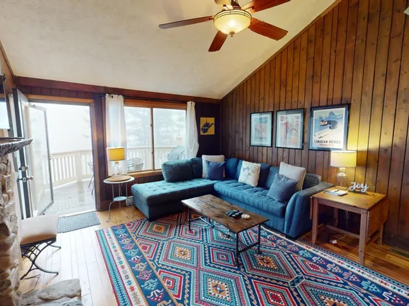 22 Wabasso, Snowshoe, WV 26209