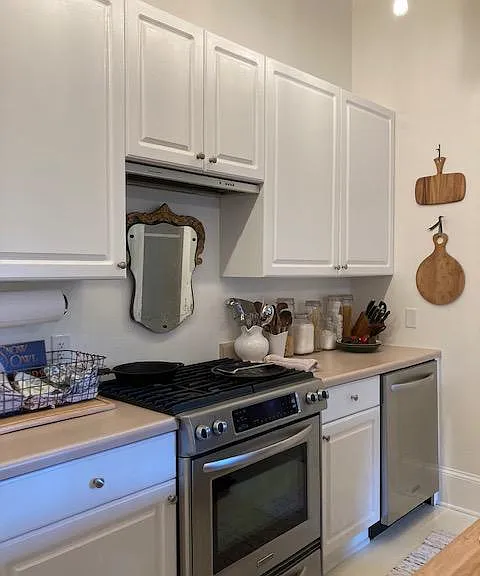 1059 Oak St SW — Photo 7