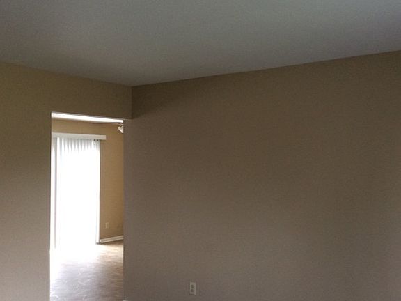 3rd image of 1513 N Burries Ter