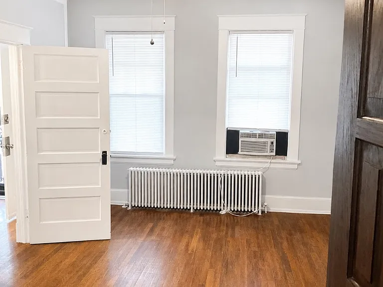 Unit Photo