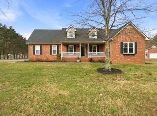 1976 Orchard Park Dr, Murfreesboro, TN 37128
