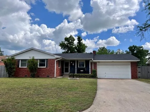 312 SE 14th St, Pryor, OK 74361