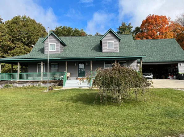 710 Conrad Rd, Standish, MI 48658